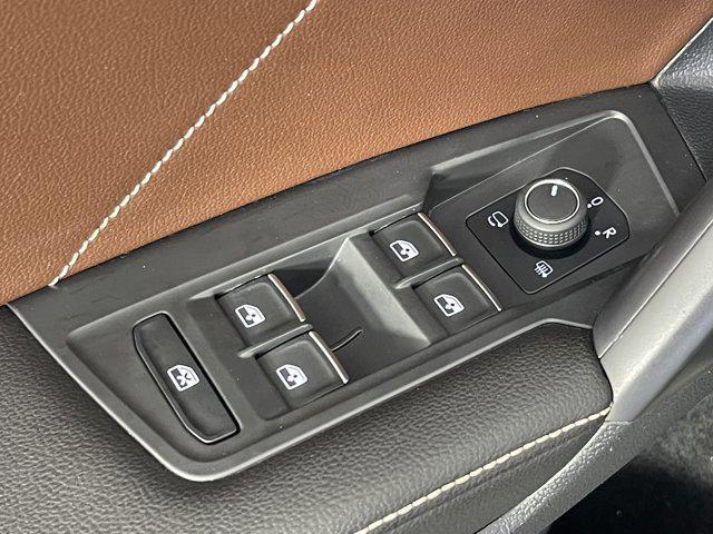 Photo of 2024 Deep Black Pearl Volkswagen Tiguan