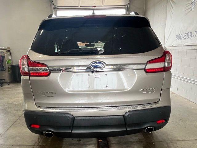 Photo of 2020 Tungsten Metallic Subaru Ascent
