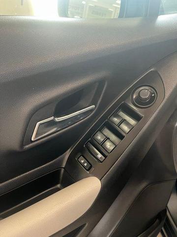 Photo of 2022 Mosaic Black Metallic Chevrolet Trax