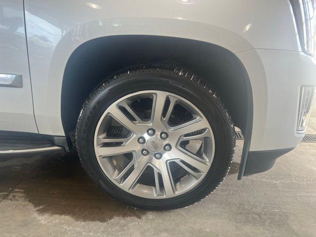 Photo of 2016 Crystal White Tri-Coat Cadillac Escalade