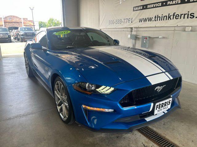 Photo of 2019 Blue Ford Mustang
