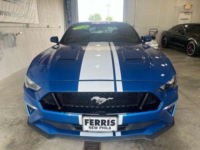 Photo of 2019 Blue Ford Mustang