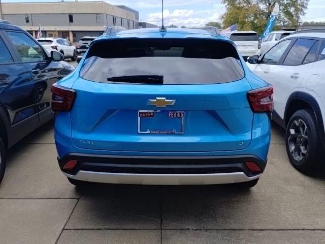 Photo of 2025 Marina Blue Chevrolet Trax