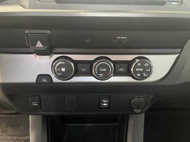 Photo of 2019 Beige Toyota Tacoma