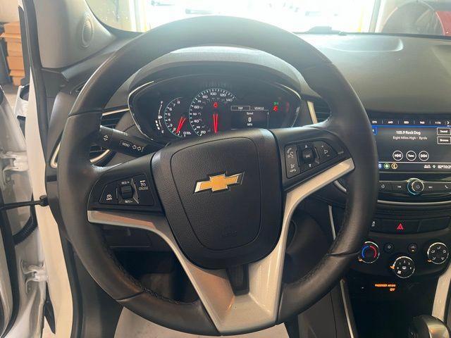 Photo of 2022 Summit White Chevrolet Trax