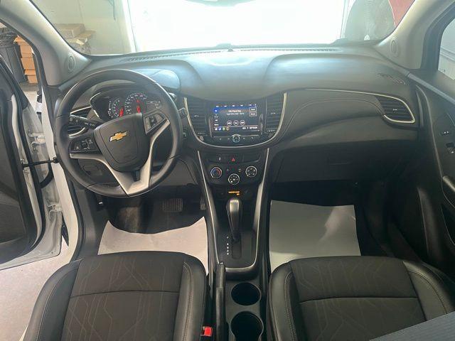 Photo of 2022 Summit White Chevrolet Trax
