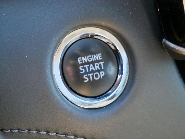 Photo of 2022 Midnight Black Metallic Toyota Highlander