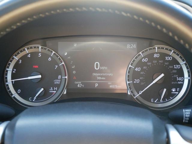 Photo of 2022 Midnight Black Metallic Toyota Highlander