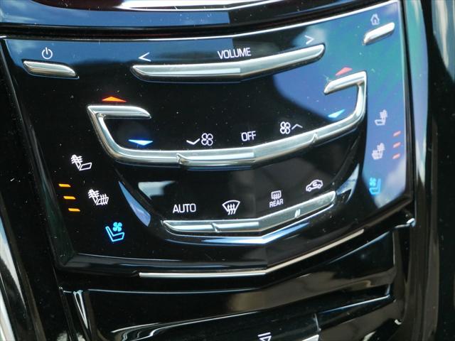 Photo of 2019 Crystal White Tricoat Cadillac Escalade