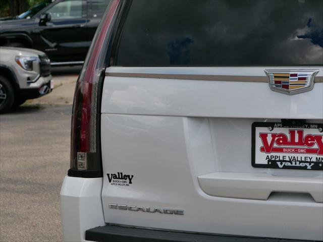 Photo of 2019 Crystal White Tricoat Cadillac Escalade