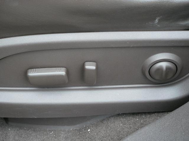 Photo of 2014 Iridium Metallic Buick Enclave