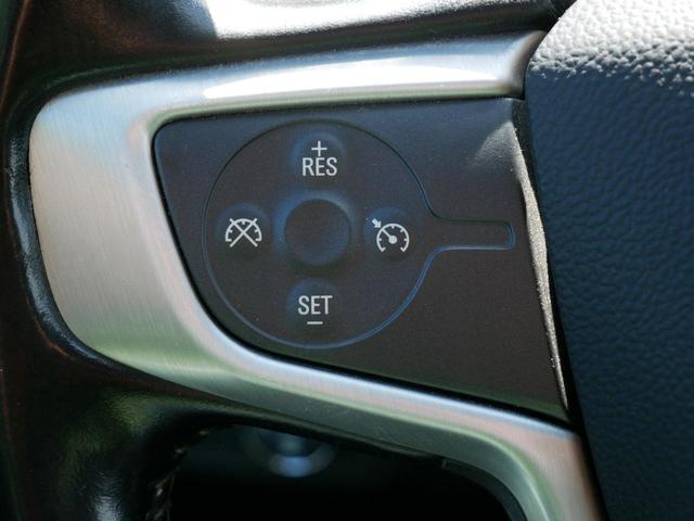Photo of 2019 Summit White GMC Canyon