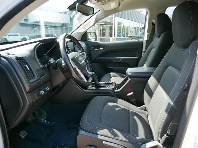 Photo of 2019 Summit White GMC Canyon