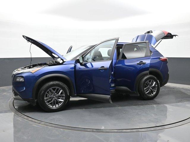 Photo of 2023 Caspian Blue Nissan Rogue