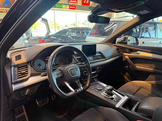 Photo of 2019 Brilliant Black Audi SQ5