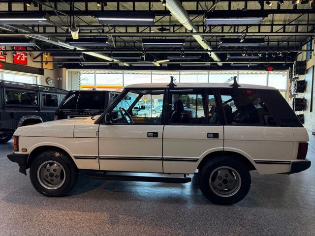Photo of 1989 White Land Rover Range Rover