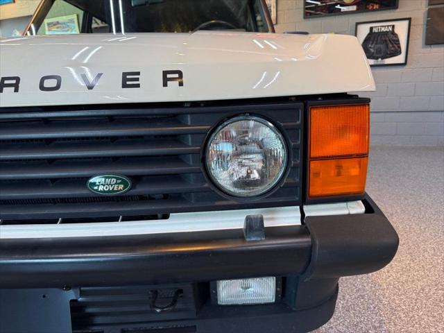 Photo of 1989 White Land Rover Range Rover