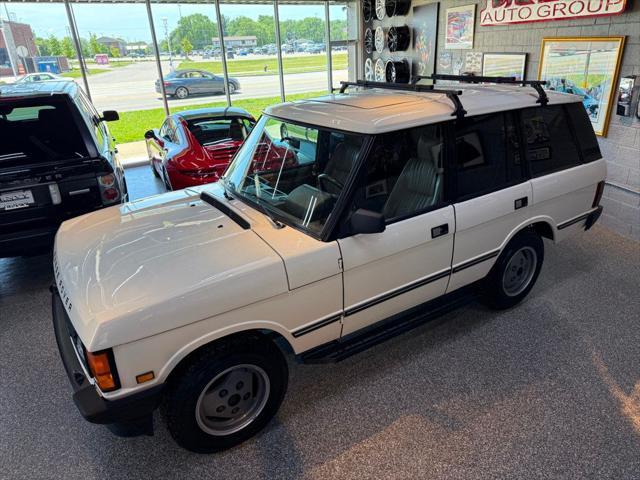 Photo of 1989 White Land Rover Range Rover