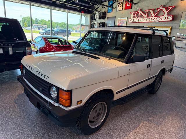 Photo of 1989 White Land Rover Range Rover