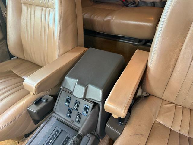Photo of 1989 White Land Rover Range Rover