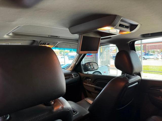 Photo of 2014 Onyx Black GMC Yukon