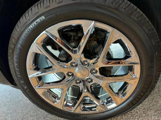 Photo of 2014 Onyx Black GMC Yukon