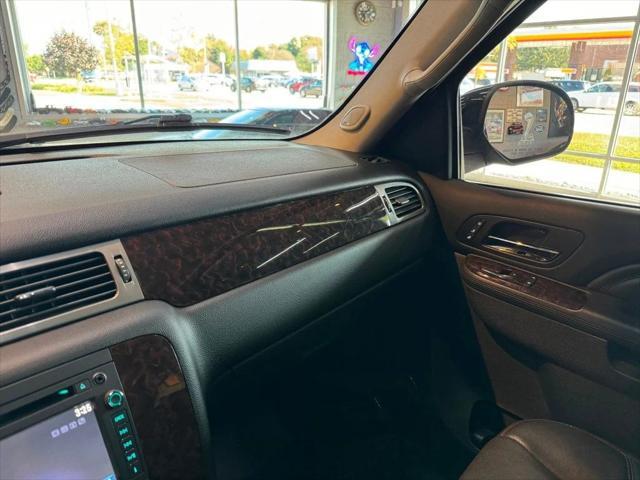 Photo of 2014 Onyx Black GMC Yukon