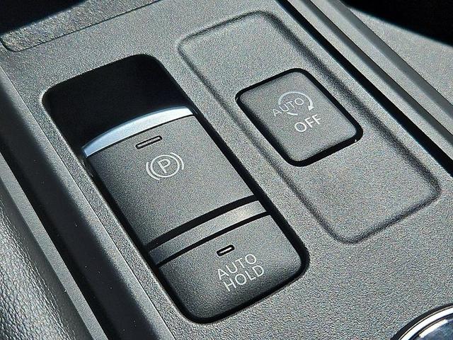 Photo of 2024 Gun Metallic Nissan Pathfinder