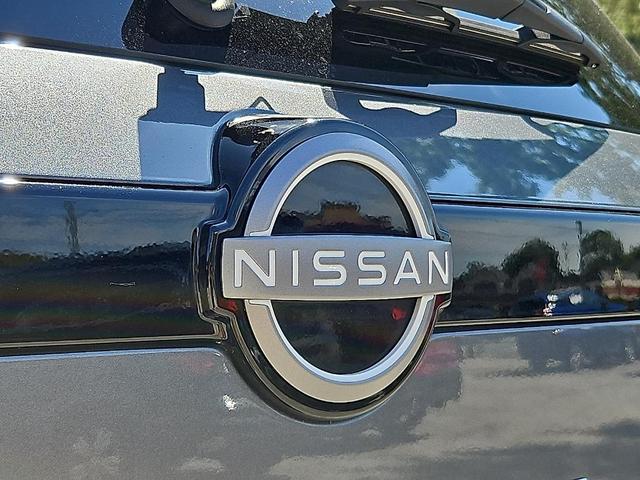 Photo of 2024 Gun Metallic Nissan Pathfinder