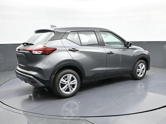 Photo of 2025 Gunmetal Nissan Kicks