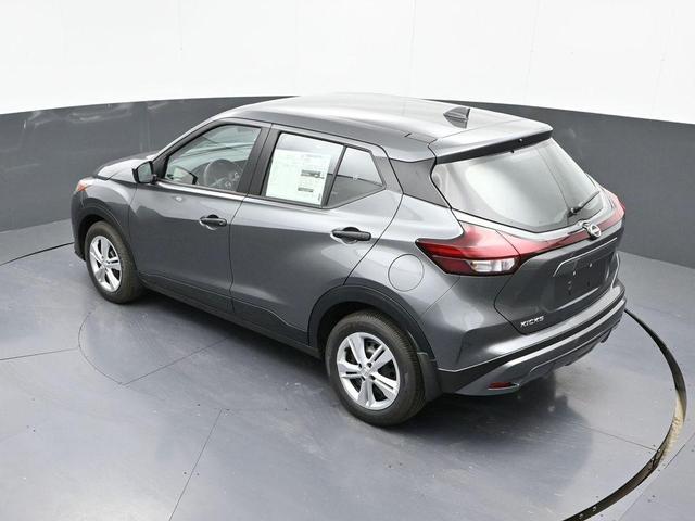 Photo of 2025 Gunmetal Nissan Kicks