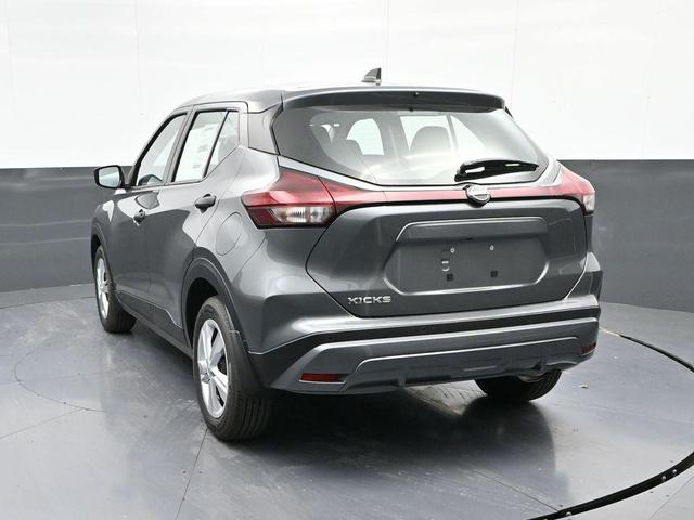 Photo of 2025 Gunmetal Nissan Kicks