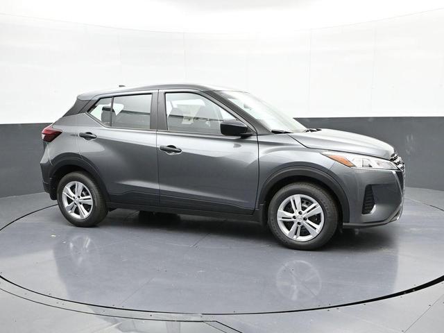 Photo of 2025 Gunmetal Nissan Kicks