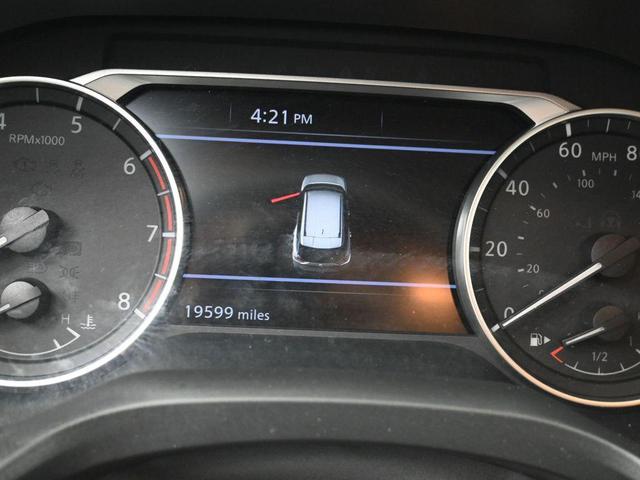 Photo of 2023 Pearl White Tricoat Nissan Rogue