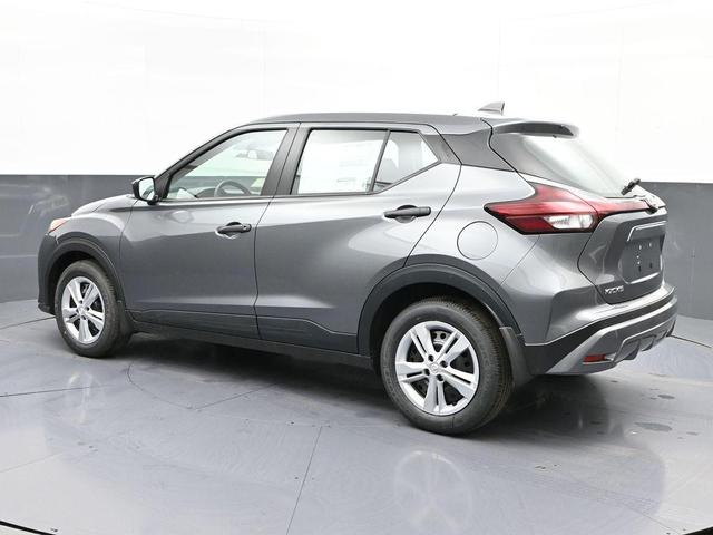 Photo of 2025 Gunmetal Nissan Kicks