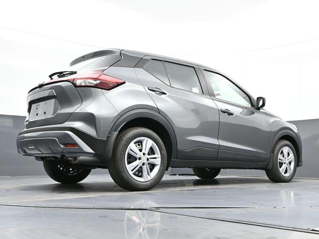 Photo of 2025 Gunmetal Nissan Kicks