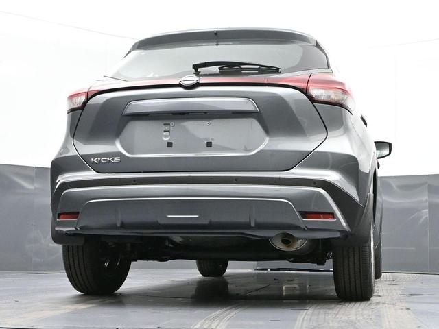 Photo of 2025 Gunmetal Nissan Kicks
