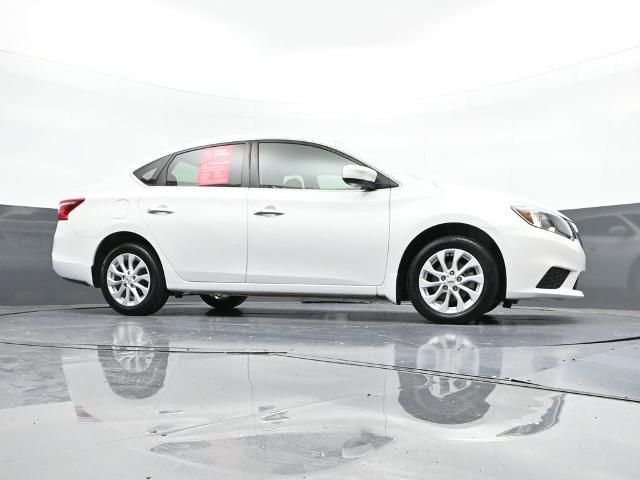 Photo of 2019 Aspen White Tricoat Nissan Sentra