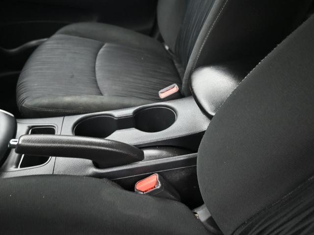 Photo of 2019 Aspen White Tricoat Nissan Sentra