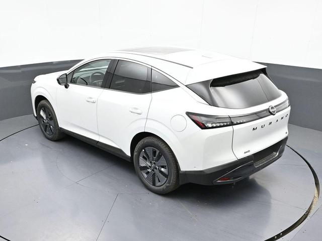 Photo of 2025 Everest White Pearl Tricoat Nissan Murano