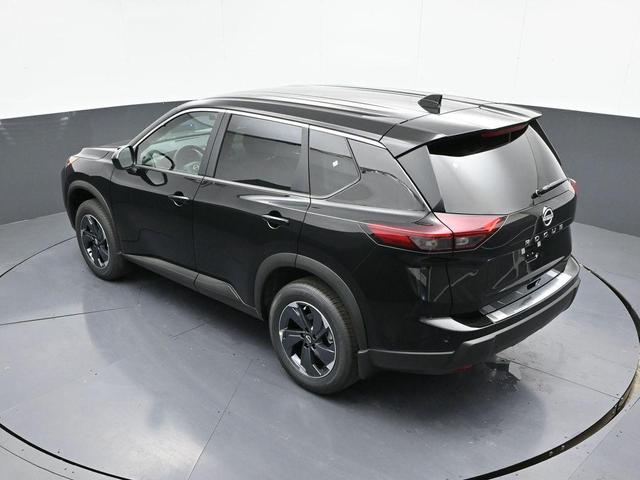 Photo of 2025 Super Black Nissan Rogue