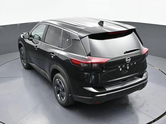 Photo of 2025 Super Black Nissan Rogue