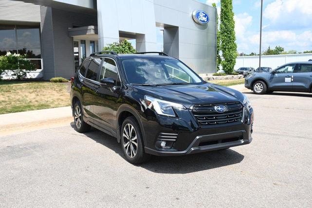 Photo of 2024 Crystal Black Silica Subaru Forester