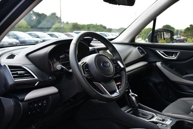 Photo of 2024 Crystal Black Silica Subaru Forester