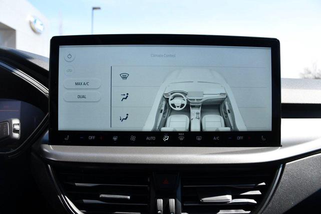 Photo of 2025 Silver Metallic Ford Escape