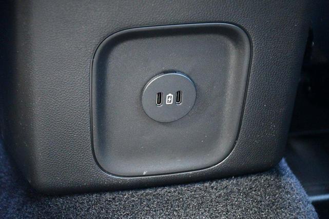 Photo of 2025 Silver Metallic Ford Escape