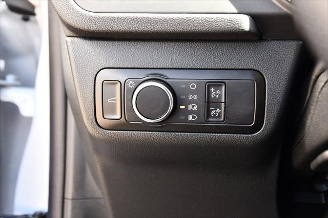 Photo of 2025 Silver Metallic Ford Escape