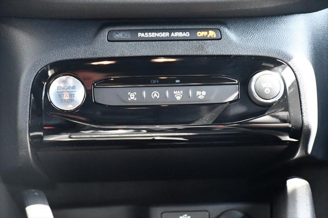 Photo of 2025 Silver Metallic Ford Escape