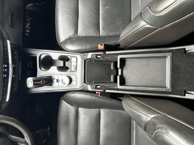 Photo of 2019 Atlantic Metallic Cadillac XT4