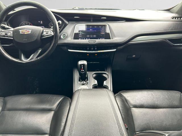 Photo of 2019 Atlantic Metallic Cadillac XT4